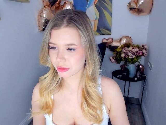 GlamorousGirl's BongaCams show and profile