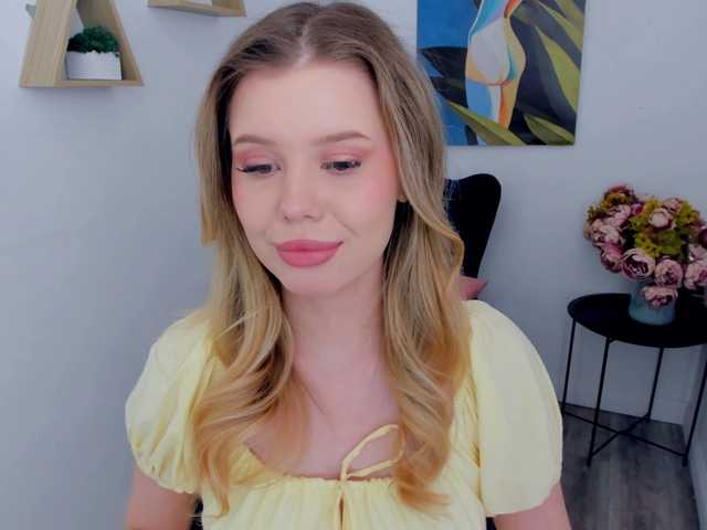 GlamorousGirl's BongaCams show and profile