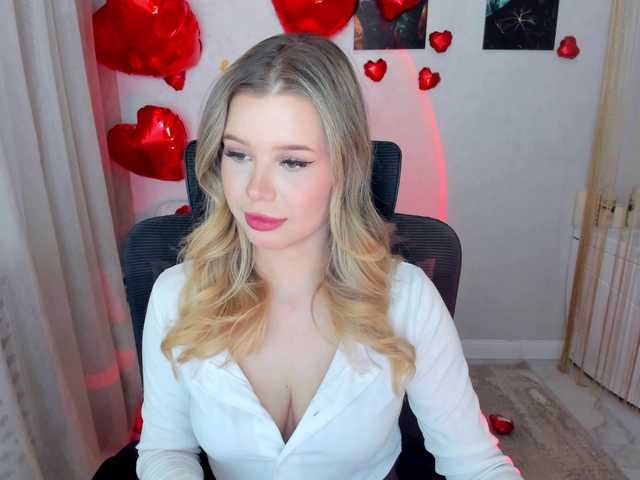 GlamorousGirl's BongaCams show and profile