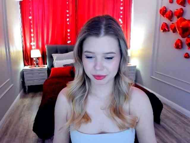 GlamorousGirl webcam