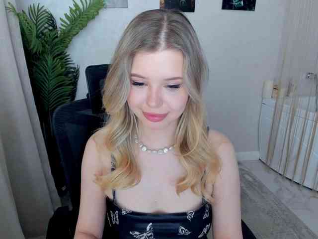 GlamorousGirl webcam