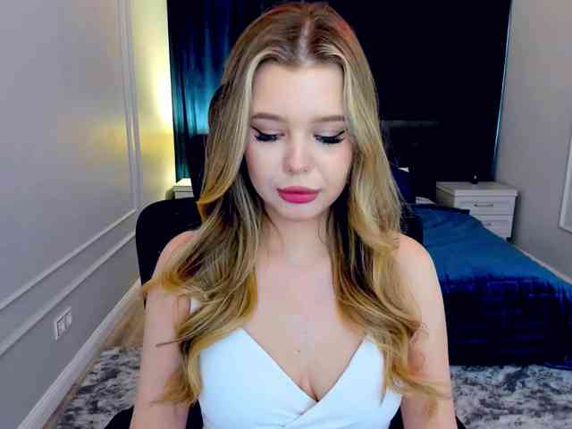 GlamorousGirl webcam