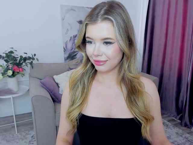 GlamorousGirl webcam