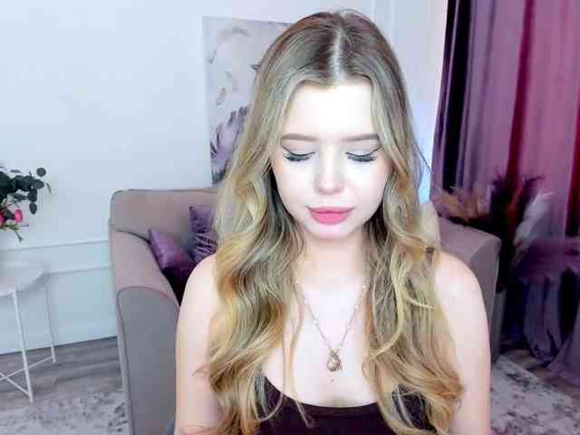 GlamorousGirl webcam