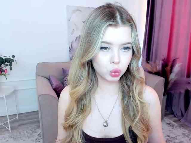 GlamorousGirl webcam