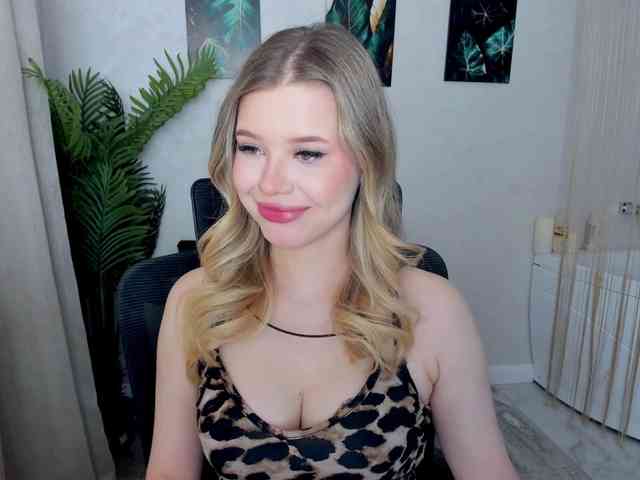 GlamorousGirl webcam