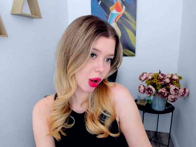 GlamorousGirl webcam