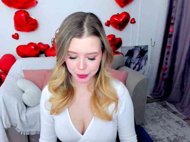 GlamorousGirl webcam