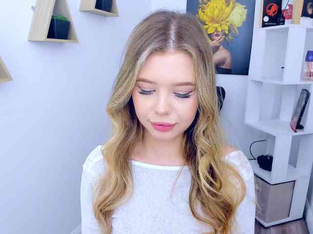 GlamorousGirl webcam