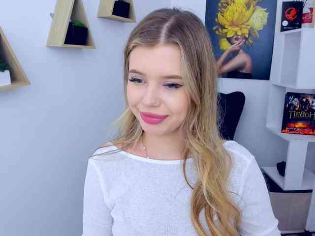 GlamorousGirl webcam