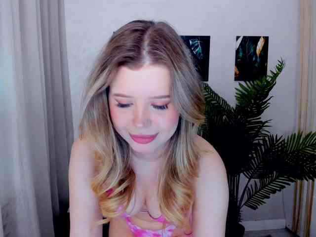 GlamorousGirl webcam