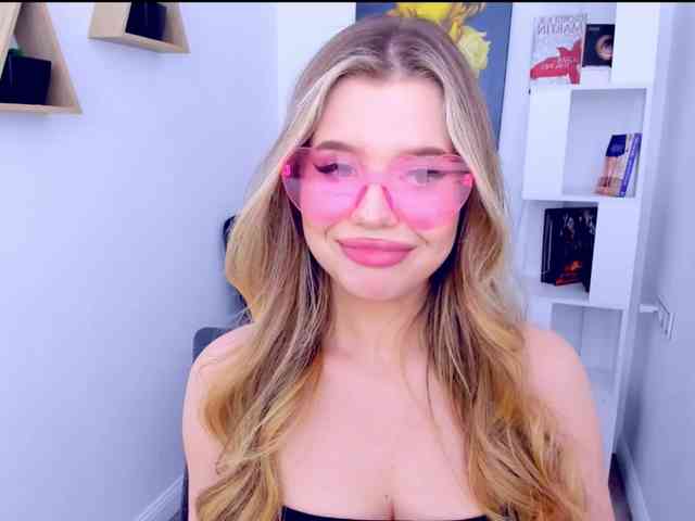 GlamorousGirl webcam