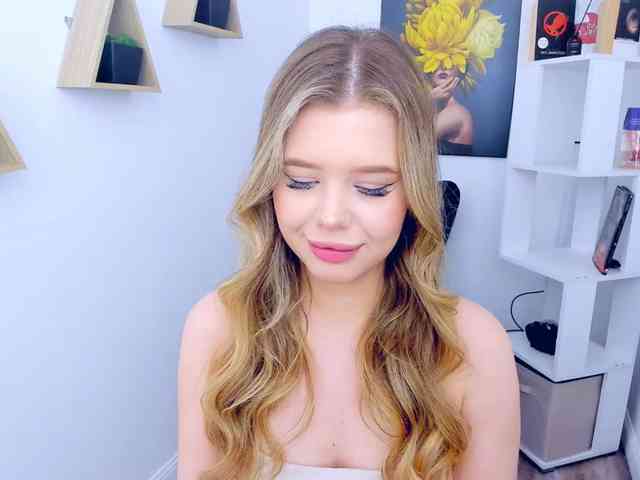 GlamorousGirl webcam