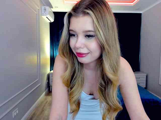 GlamorousGirl webcam