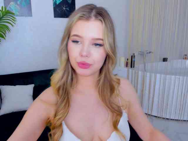 GlamorousGirl webcam