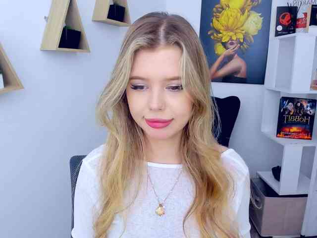 GlamorousGirl webcam