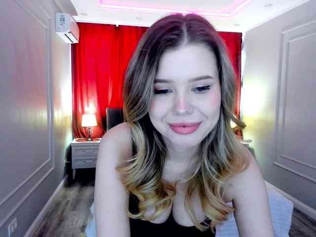 GlamorousGirl webcam