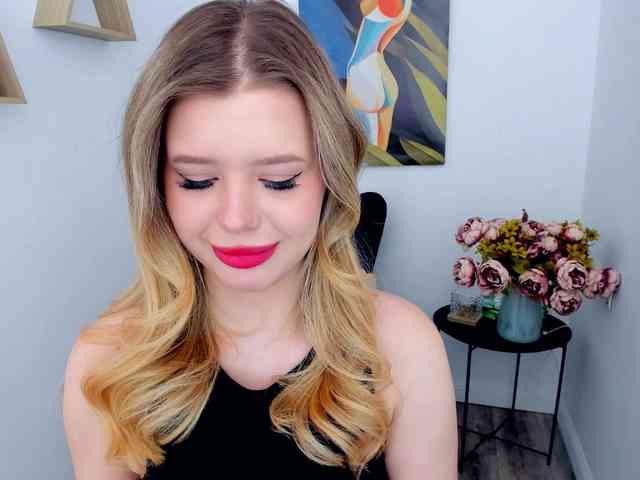 GlamorousGirl webcam