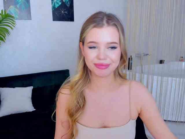 GlamorousGirl webcam