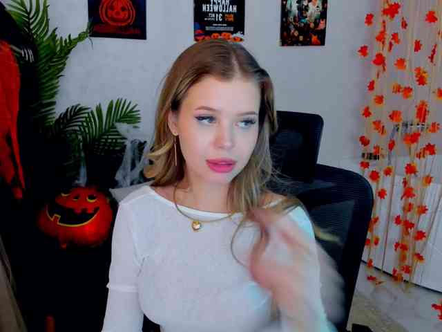 GlamorousGirl webcam