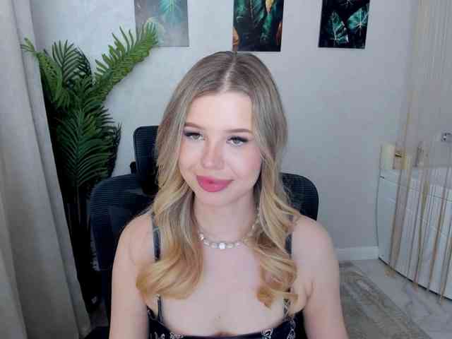 GlamorousGirl webcam