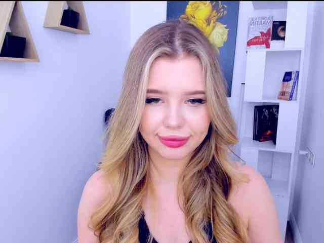 GlamorousGirl webcam
