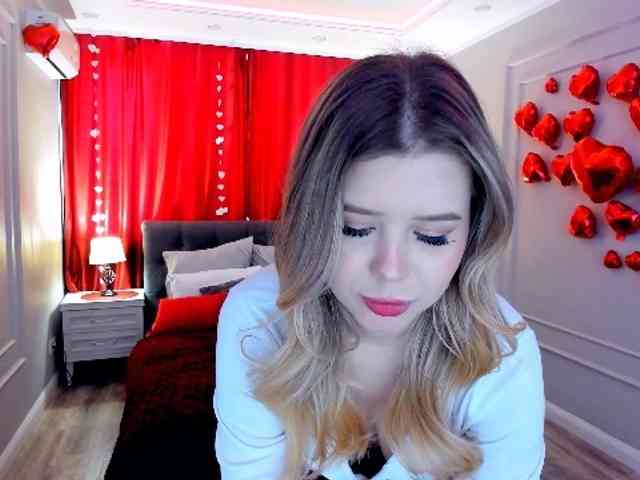 GlamorousGirl webcam