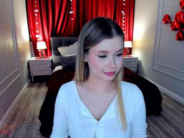 GlamorousGirl webcam