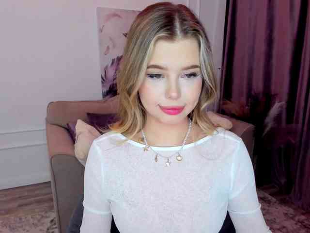 GlamorousGirl webcam
