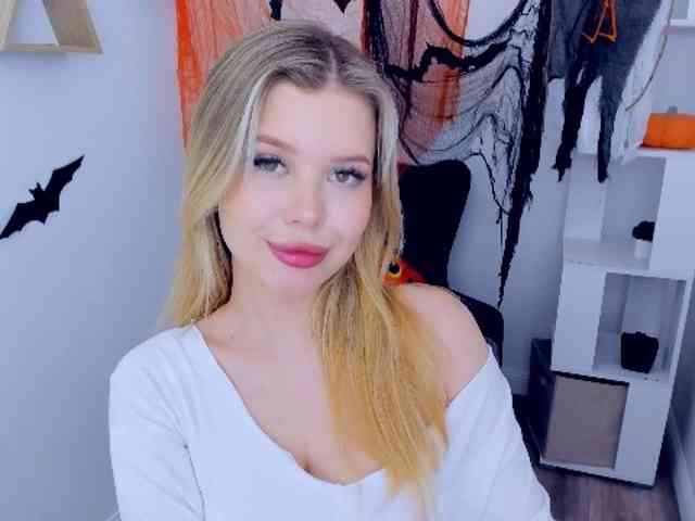 GlamorousGirl webcam