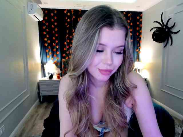 GlamorousGirl webcam
