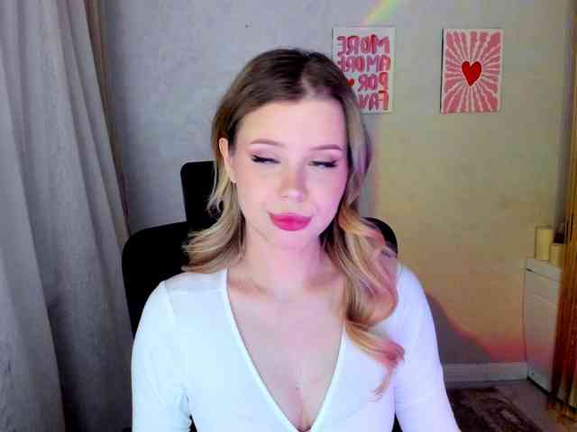 GlamorousGirl webcam