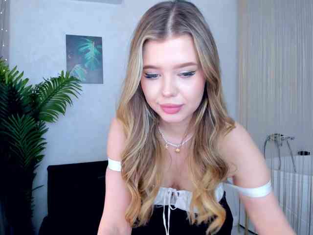 GlamorousGirl webcam