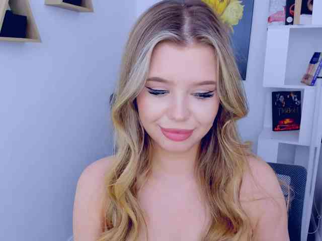 GlamorousGirl webcam