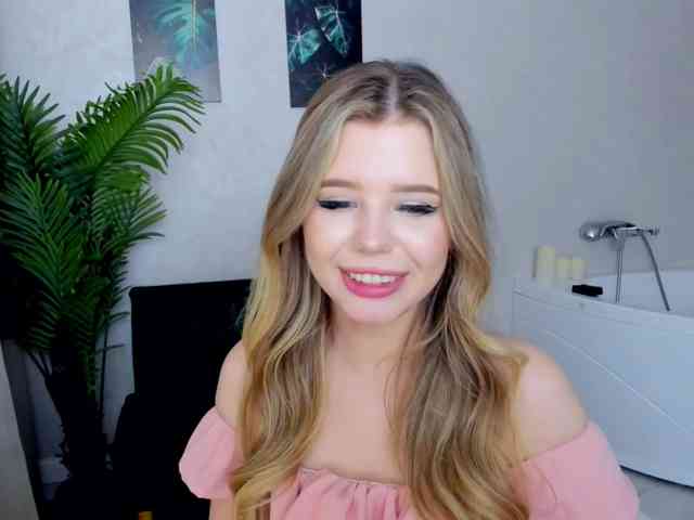 GlamorousGirl webcam