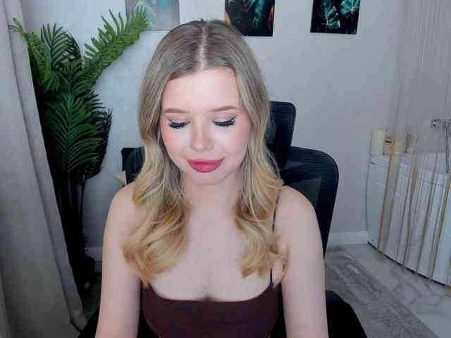 GlamorousGirl webcam