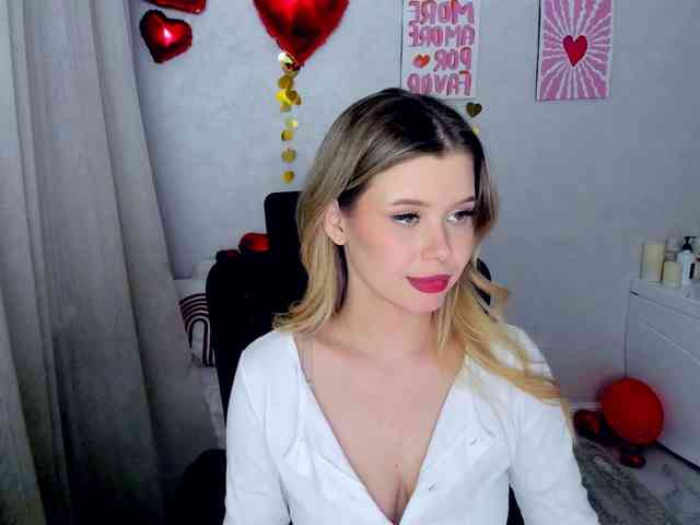 GlamorousGirl webcam