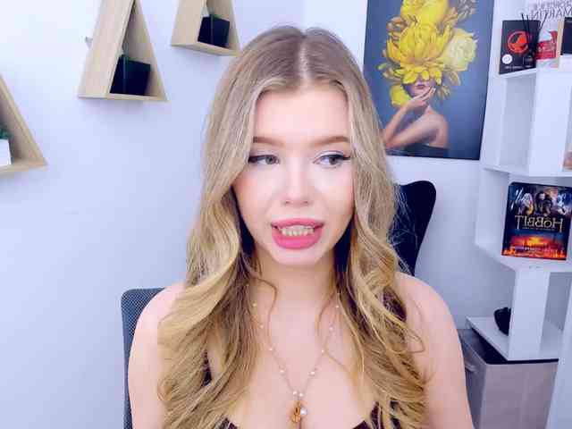 GlamorousGirl webcam