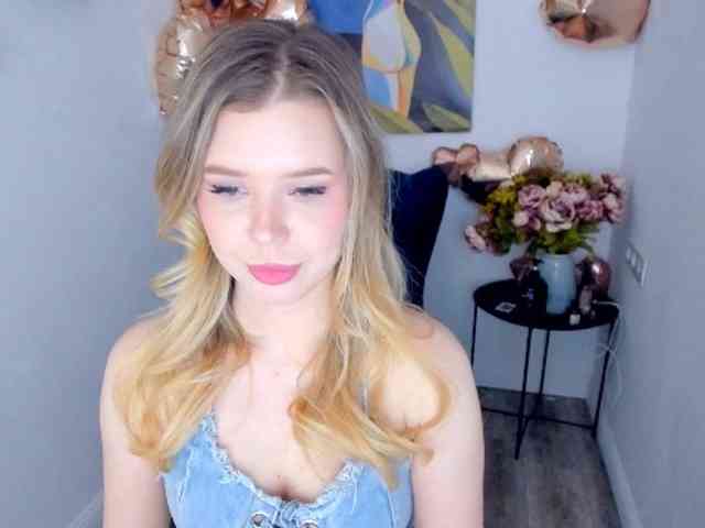 GlamorousGirl webcam