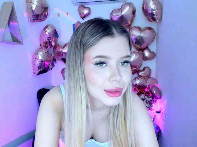 GlamorousGirl webcam