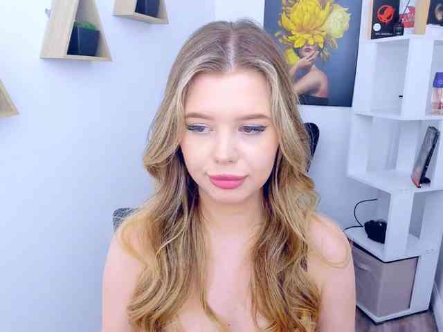 GlamorousGirl webcam