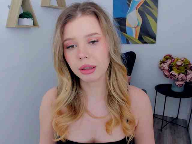 GlamorousGirl webcam