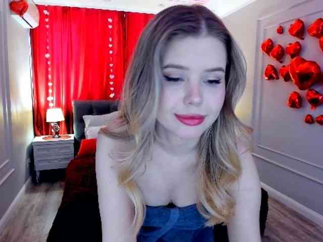 GlamorousGirl webcam