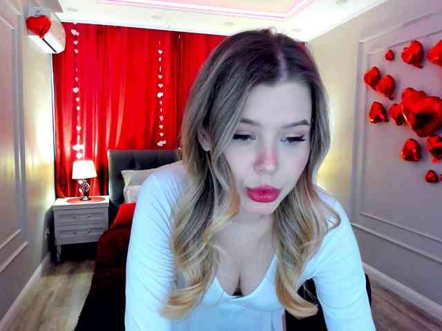 GlamorousGirl webcam