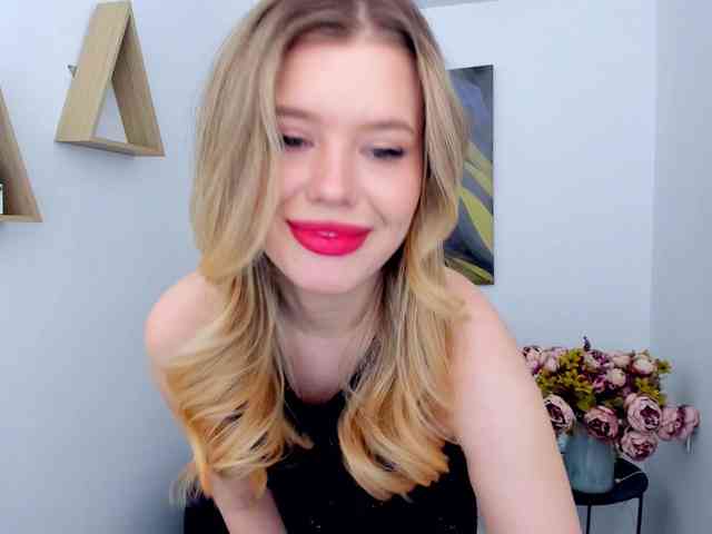 GlamorousGirl webcam