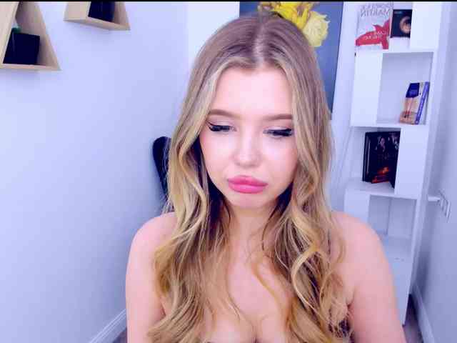 GlamorousGirl webcam