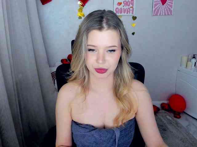 GlamorousGirl webcam