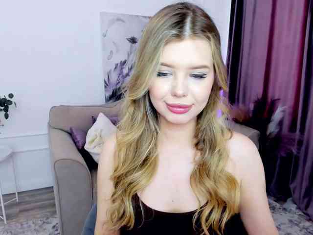 GlamorousGirl webcam