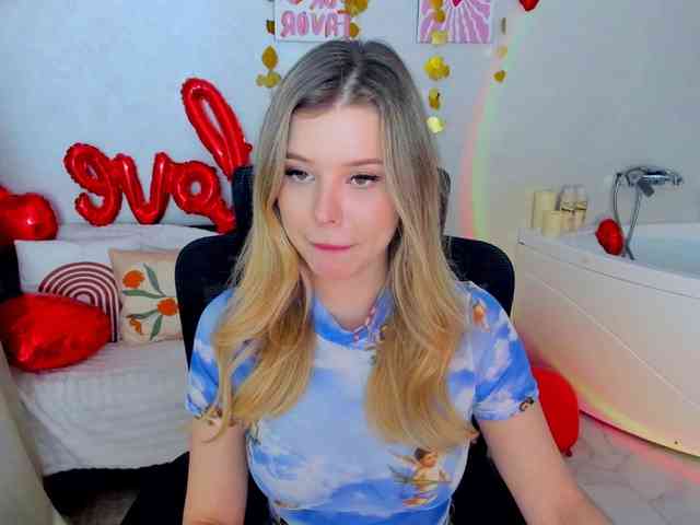 GlamorousGirl webcam