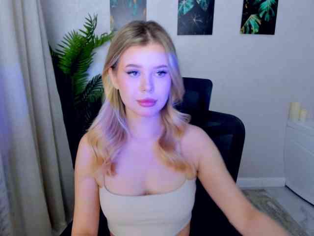 GlamorousGirl webcam